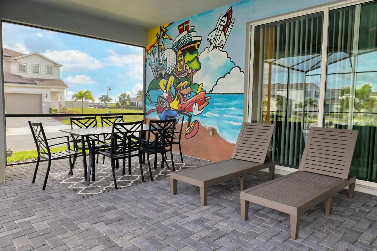 8 Bed Themed Windsor Island Resort Holiday Home Four Corners