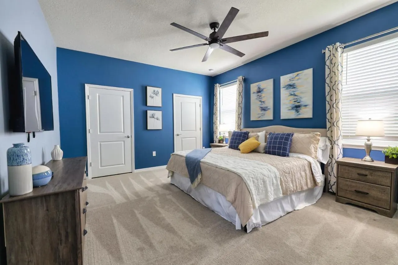 8 Bed Themed Windsor Island Resort Holiday Home Four Corners