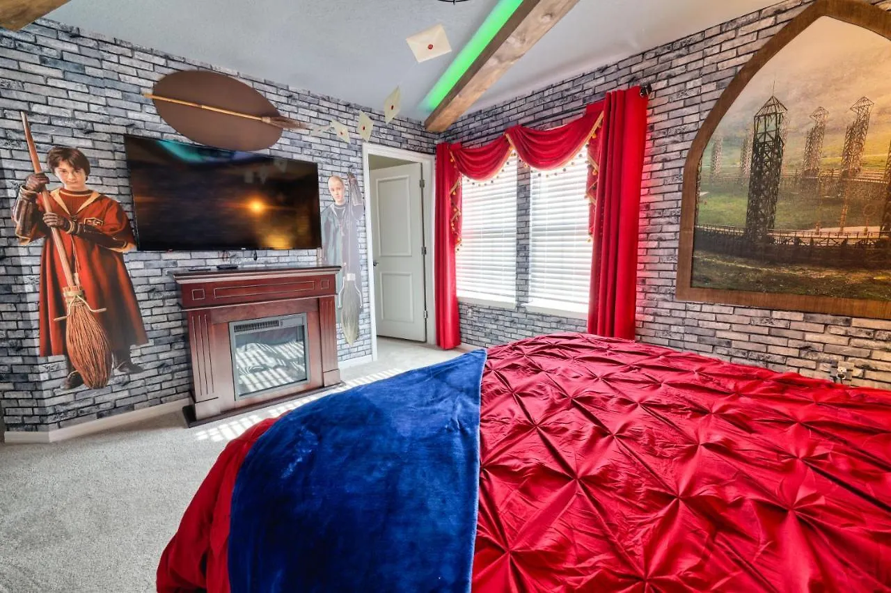 8 Bed Themed Windsor Island Resort Holiday Home Four Corners
