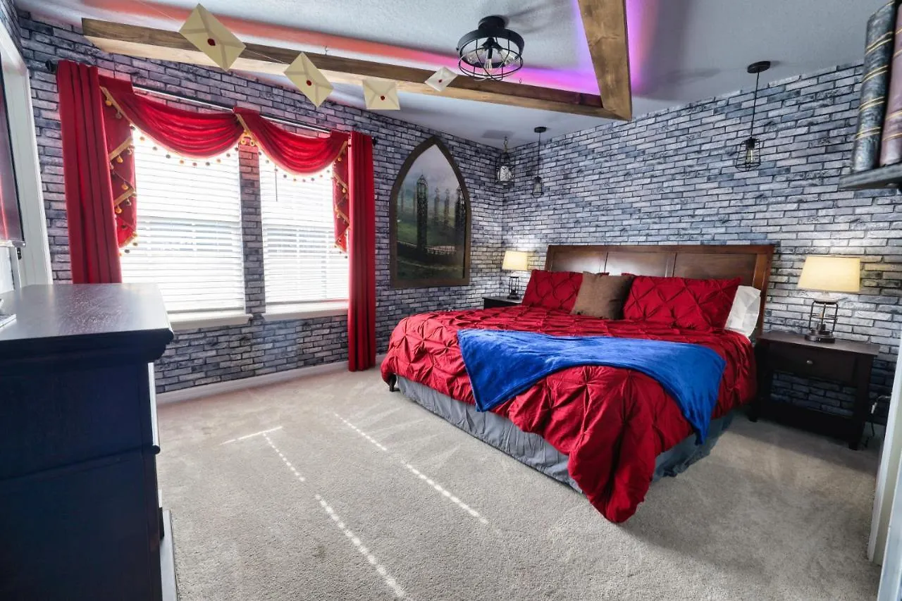 8 Bed Themed Windsor Island Resort Holiday Home Four Corners